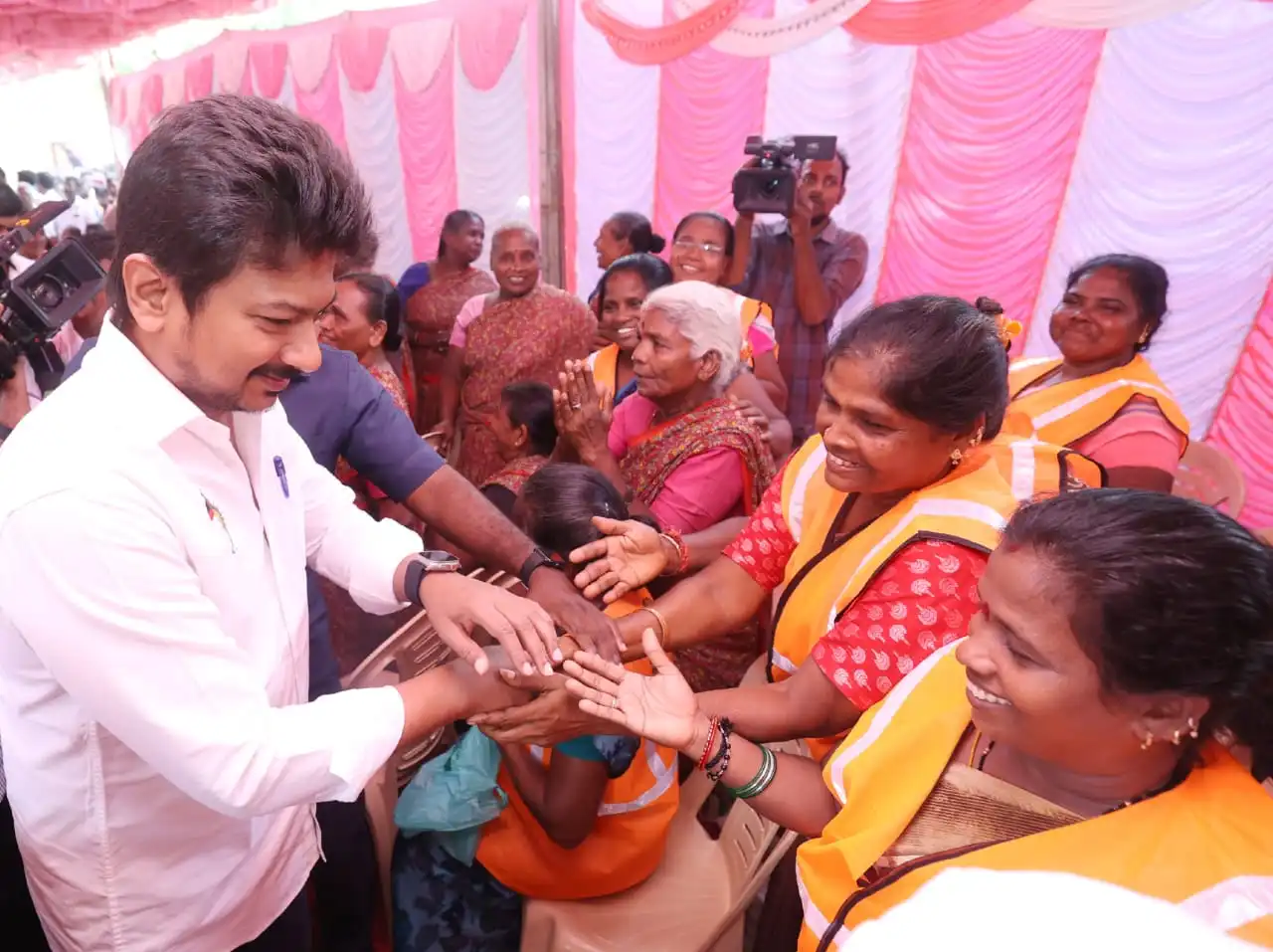 WhatsApp Image 2023-10-14 at 14.41.11_04f117c7