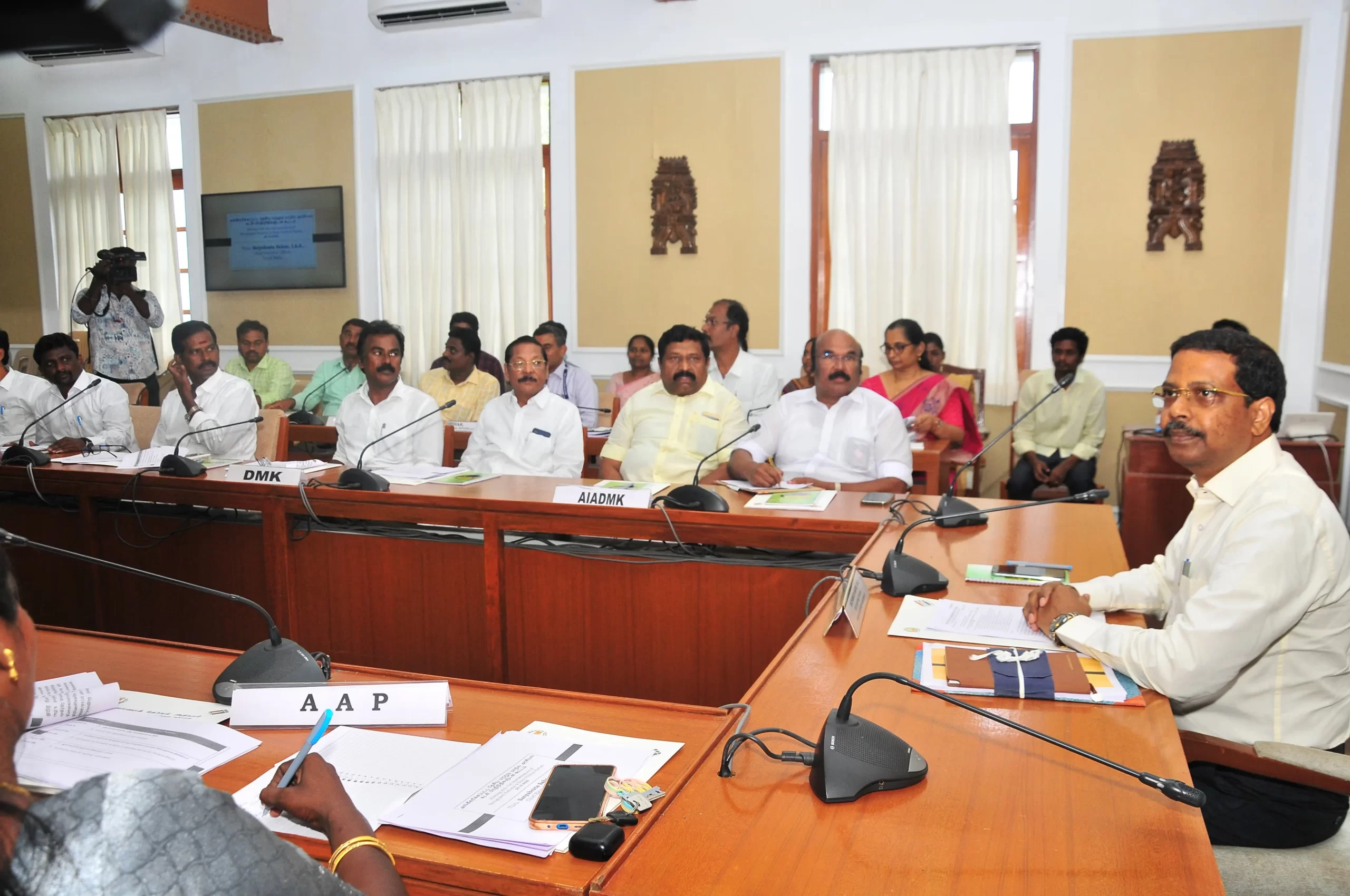 WhatsApp Image 2023-10-25 at 13.44.03_ea1a05e5