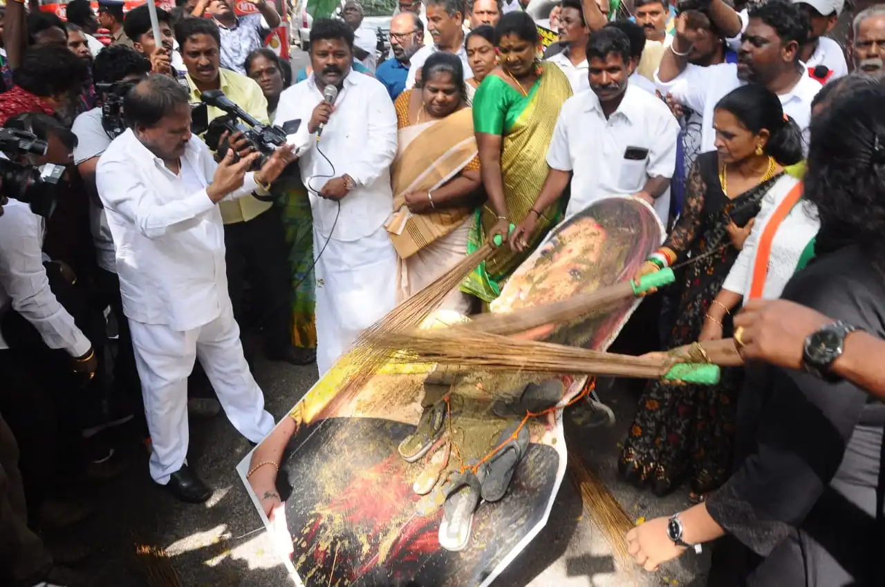 WhatsApp Image 2023-11-28 at 12.03.30_7f2d1c09