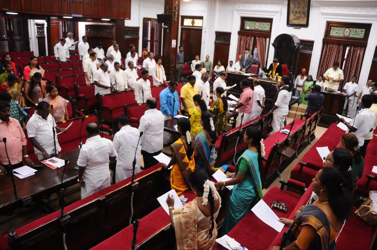 WhatsApp Image 2023-11-29 at 12.00.28_332e3548