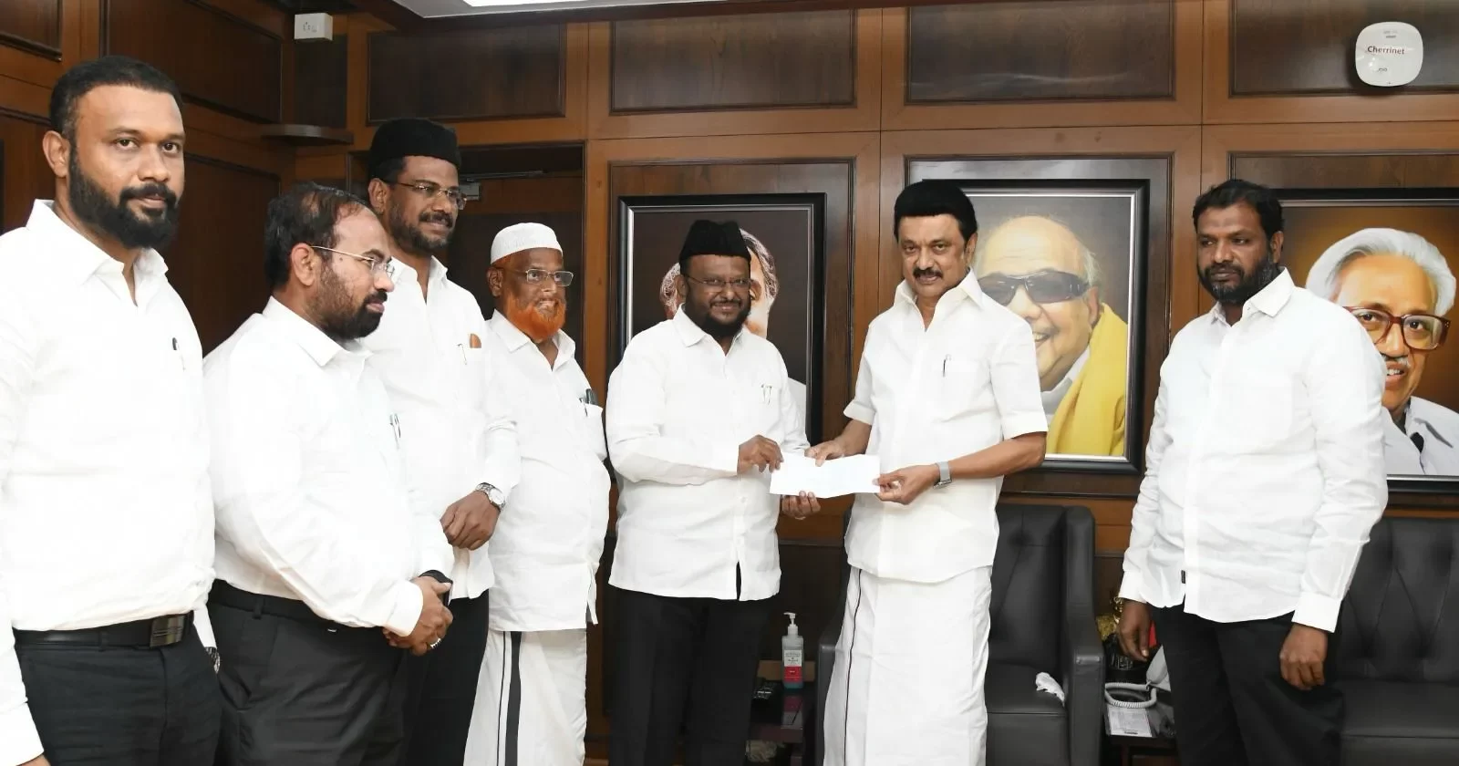 289b9f9f-8f42-4cb1-8e7d-a59d761f2e1d