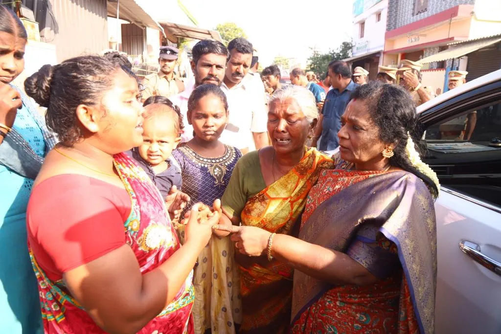 9c0fdbcb-6de3-426d-8873-100c0d8f2cf6