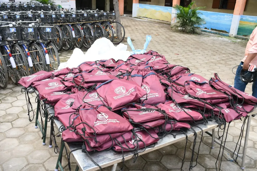 WhatsApp Image 2023-12-13 at 16.35.45_06ccf421