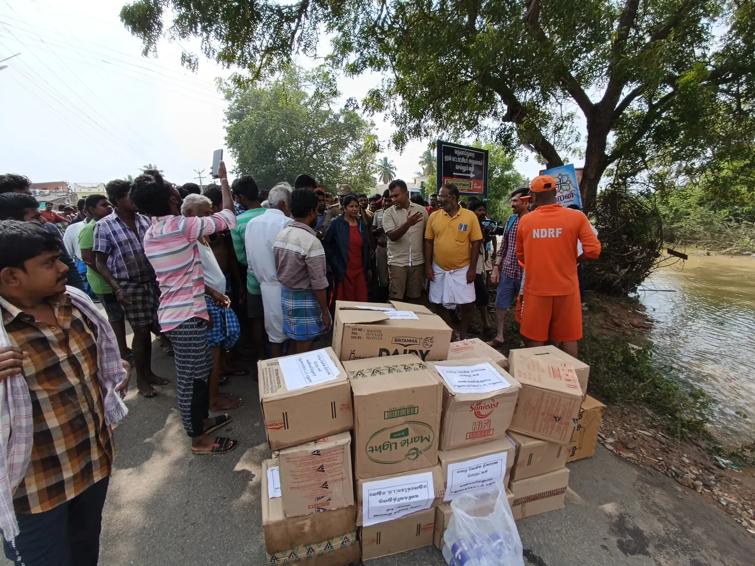 dfb11121-fb40-4a12-a733-1417a14993ae