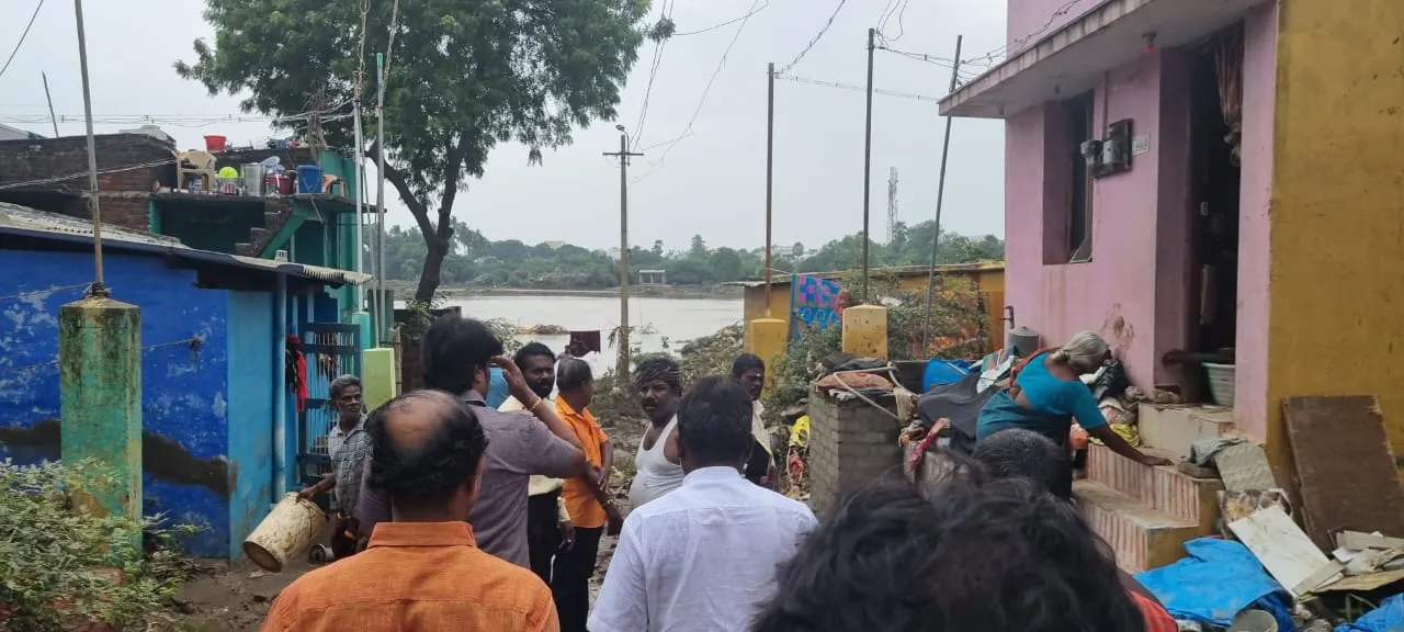 ff1165ab-4b64-422c-99d2-8818458353ef