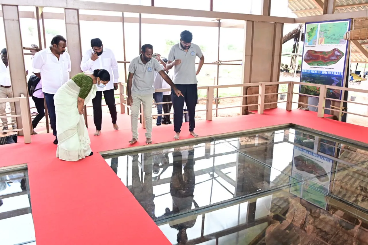 a4eb8f2a-8d4e-4a18-8b8c-6b2d4edd2b36